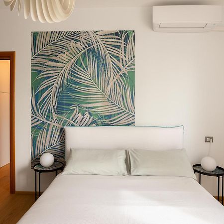Suite 51 Appartamento Con Terrazzo A 50 Mt Dal Lago - Private Parking (Adults Only) Arona Εξωτερικό φωτογραφία