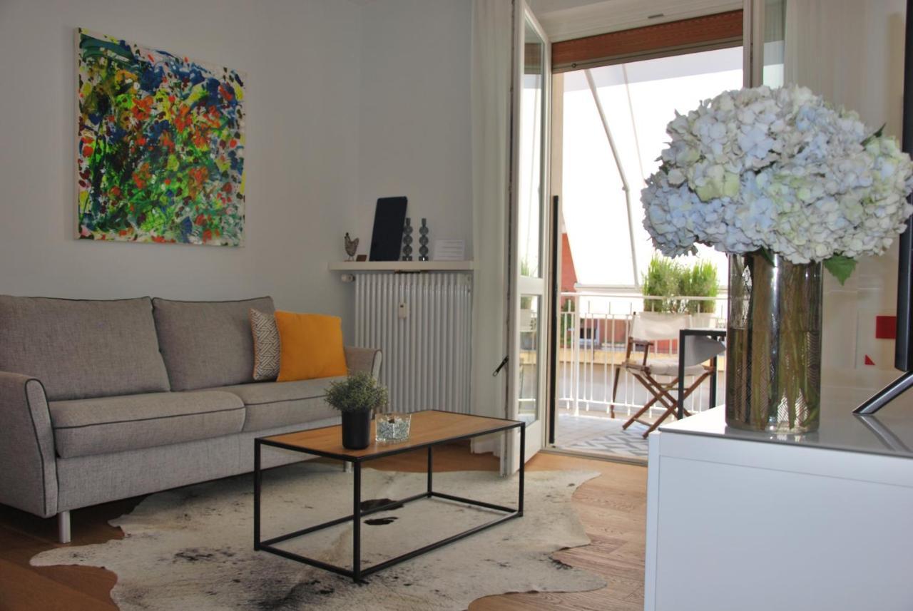Suite 51 Appartamento Con Terrazzo A 50 Mt Dal Lago - Private Parking (Adults Only) Arona Εξωτερικό φωτογραφία