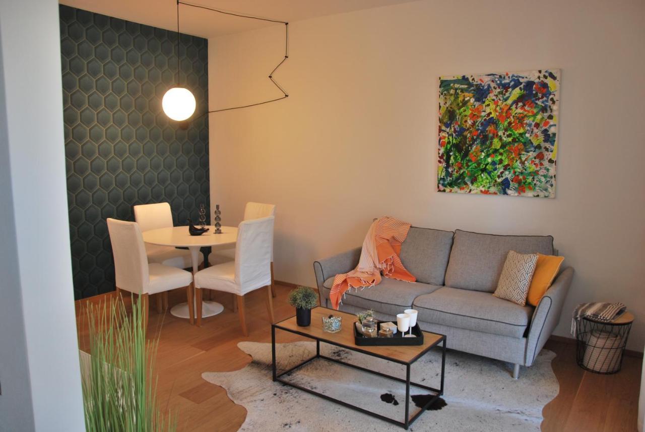 Suite 51 Appartamento Con Terrazzo A 50 Mt Dal Lago - Private Parking (Adults Only) Arona Εξωτερικό φωτογραφία
