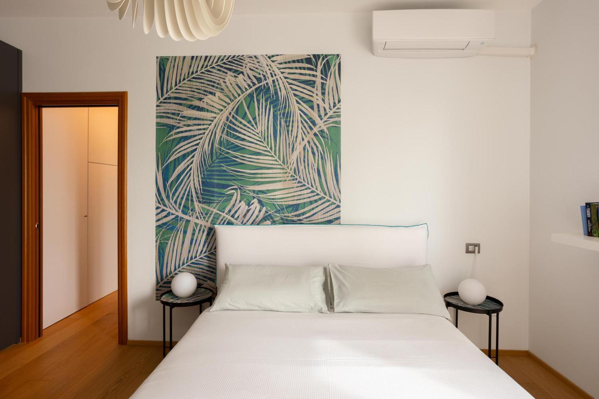 Suite 51 Appartamento Con Terrazzo A 50 Mt Dal Lago - Private Parking (Adults Only) Arona Εξωτερικό φωτογραφία
