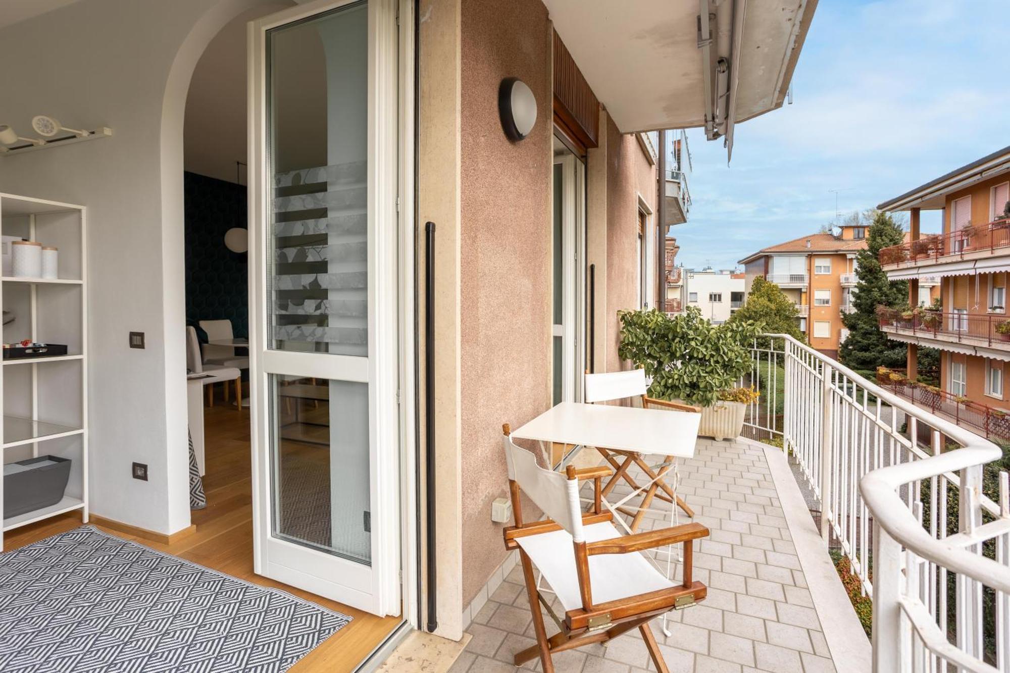 Suite 51 Appartamento Con Terrazzo A 50 Mt Dal Lago - Private Parking (Adults Only) Arona Εξωτερικό φωτογραφία