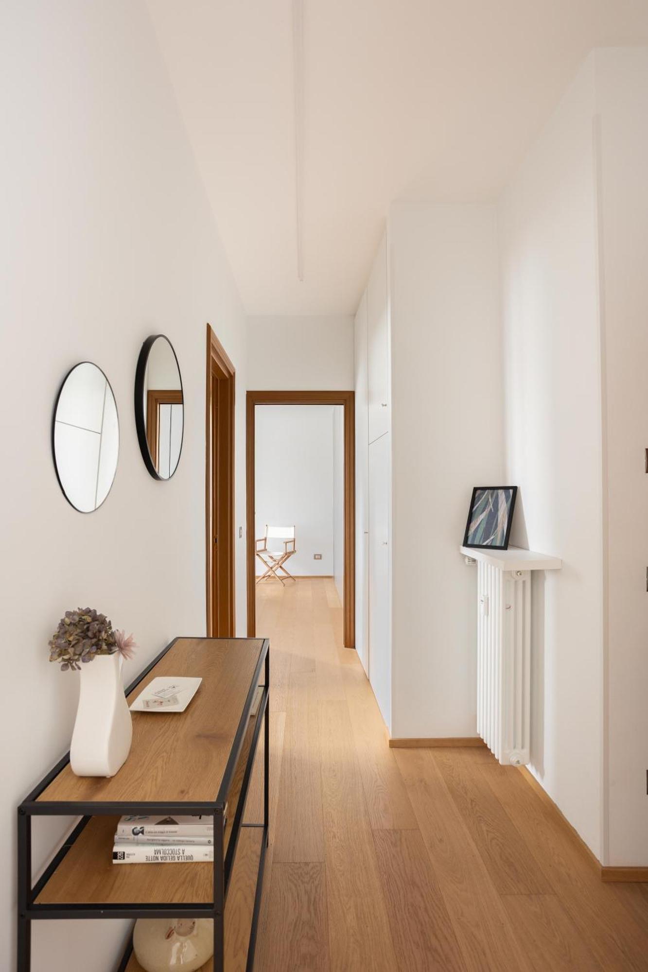 Suite 51 Appartamento Con Terrazzo A 50 Mt Dal Lago - Private Parking (Adults Only) Arona Εξωτερικό φωτογραφία